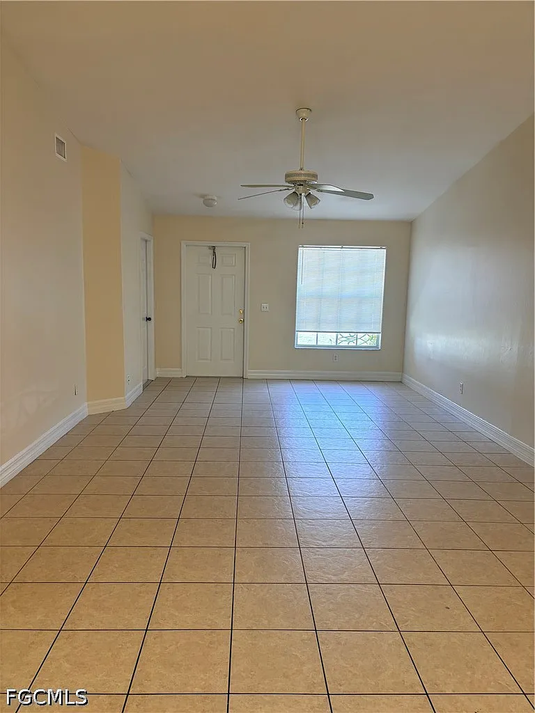 2 bed, 2.0 bath, 1189 sqft, $1,390 — Photo 4