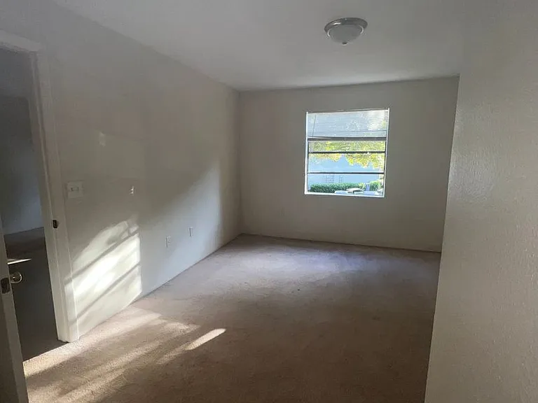 3016 Parkway Blvd #209 — Photo 10