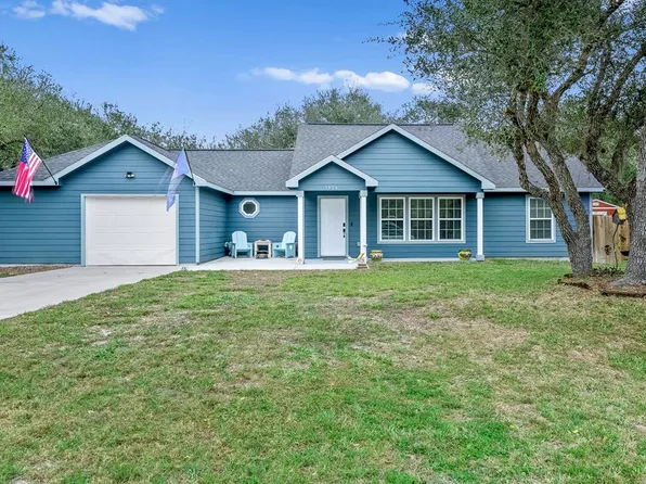 1024 Egret Ln, Rockport, TX 78382
