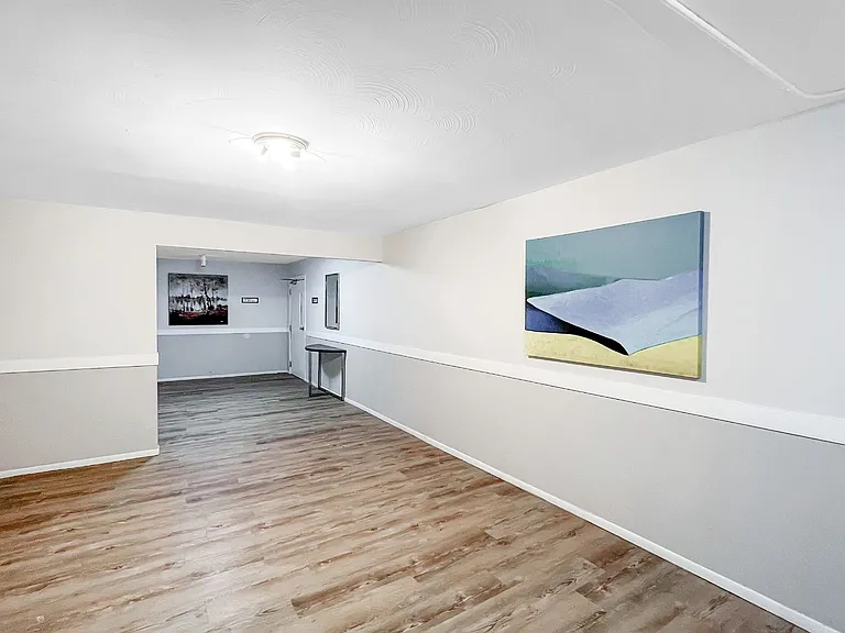 905B3 Burnside Ave #B3 — Photo 5