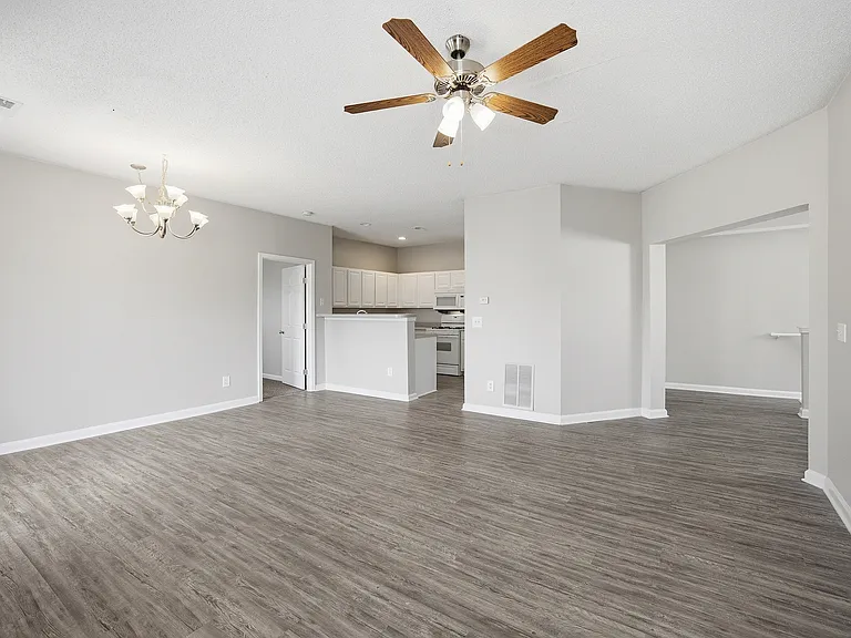Colts Run-40 - Belmont Apartment 603