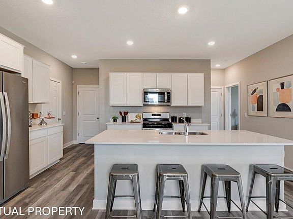 2nd image of 5984 Ebony Oak Dr