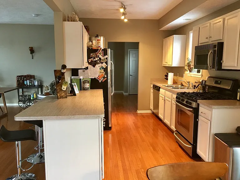 2510 W 7th St — Photo 12