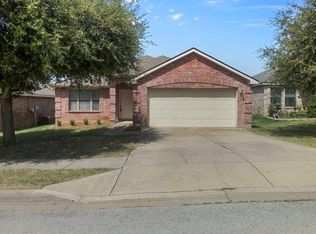 7209 Starwood Dr, Fort Worth, TX 76137