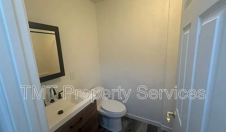714 Tanner Dr #C4 — Photo 12