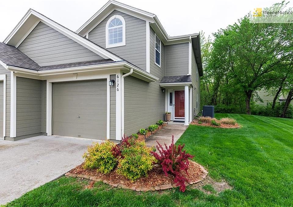 1st image of 6126 NE Moonstone Ct #13D
