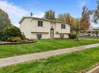 212 N 17th St, Adel, IA 50003