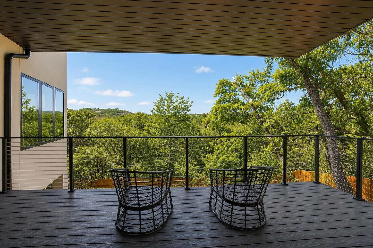 5 bed, 6.0 bath, 4429 sqft, $27,500 — Photo 2