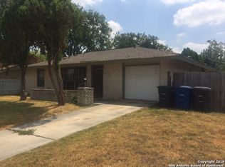 5202 Village Gln, San Antonio, TX 78218