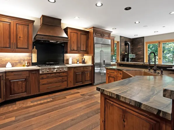 180 Burrell Ct, Los Gatos, CA 95033