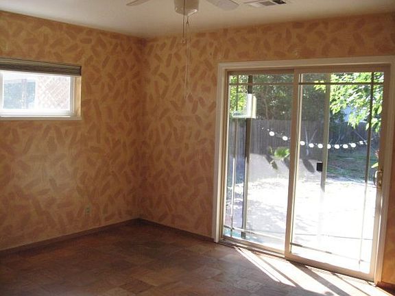 3rd image of 3229 Vichy Ave