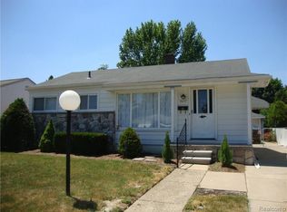 6473 Deering St, Garden City, MI