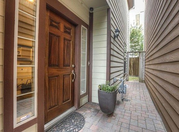 2nd image of 5949 Katy St
