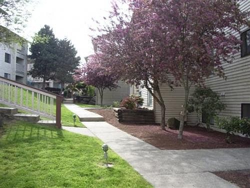 4th image of 231 S 177th Pl APT A104