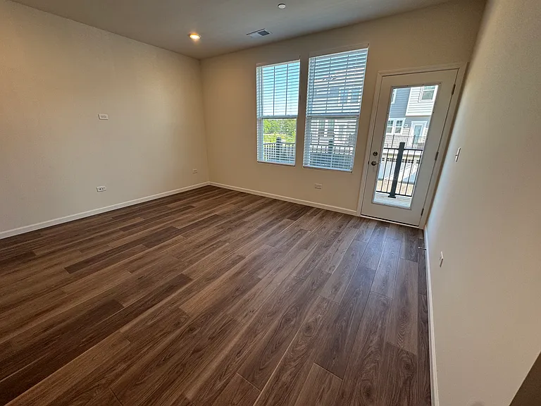 6275 Sandbelt Dr — Photo 17