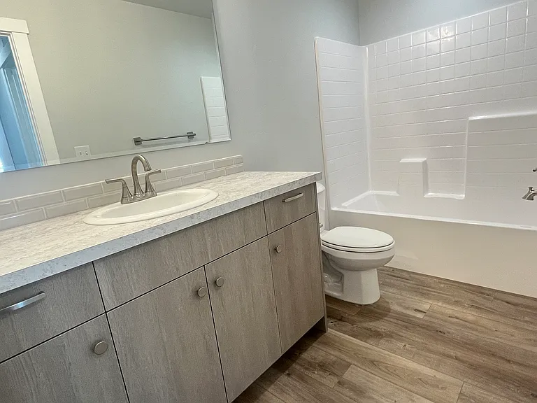 6285 W Karpathos St — Photo 20