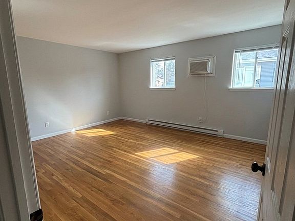 4th image of 509 Ivy Hill Rd