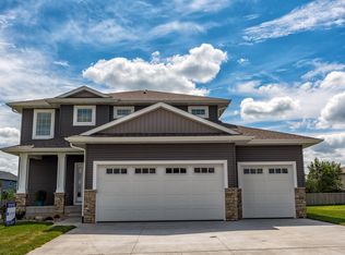 4314 Berry Hill Rd, Cedar Falls, IA 50613