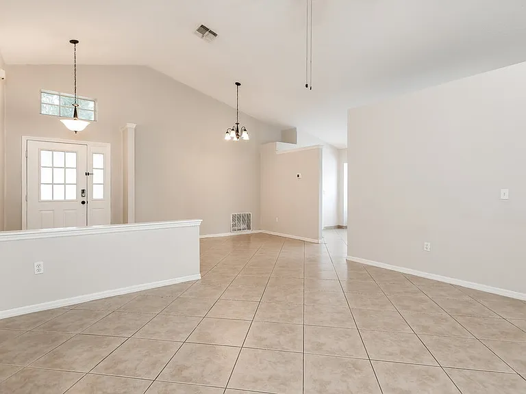 10832 Rushwood Way — Photo 6