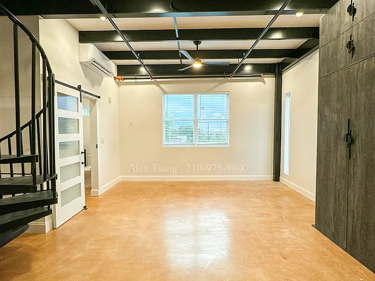 630 Montana St #201 — Photo 4