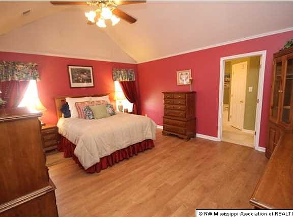 5th image of 9012 Plantation Lakes Dr