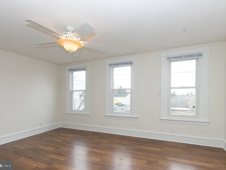 431 Main St #2 — Photo 11