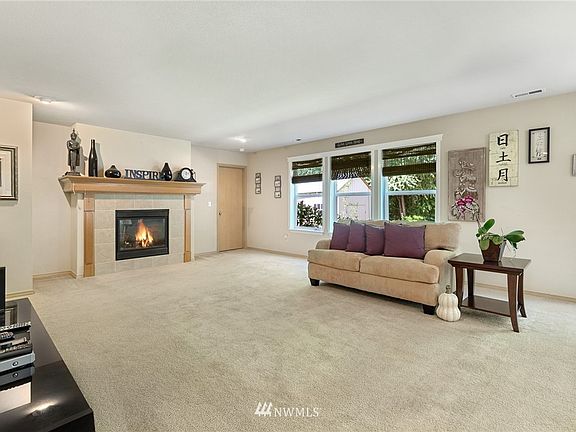 3rd image of 18218 93rd Ave E