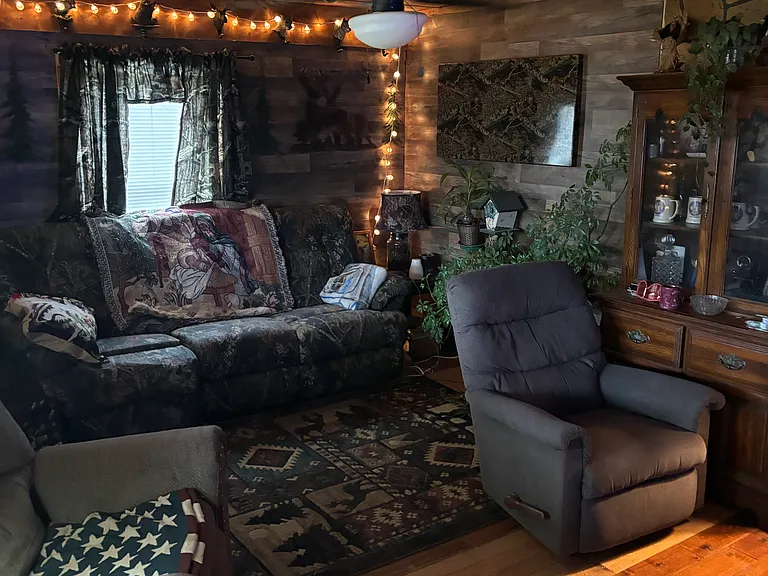 865 Tug Creek Connection Rd — Photo 1