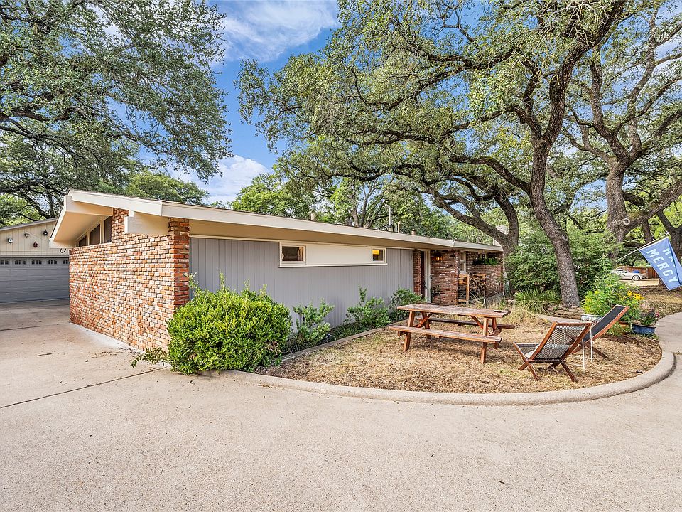 1st image of 2112 Gregory Ln