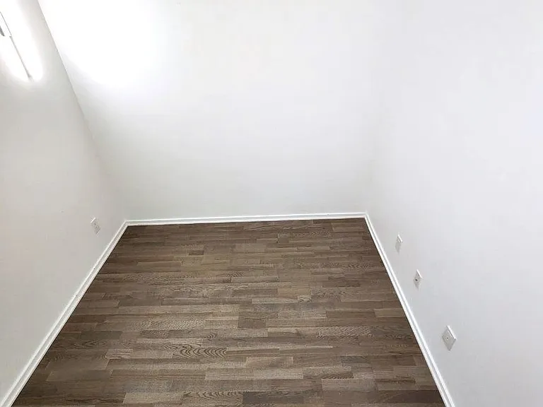 1 Bloor St E #5210 — Photo 21