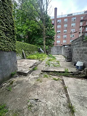 Rented by R New York | media 8