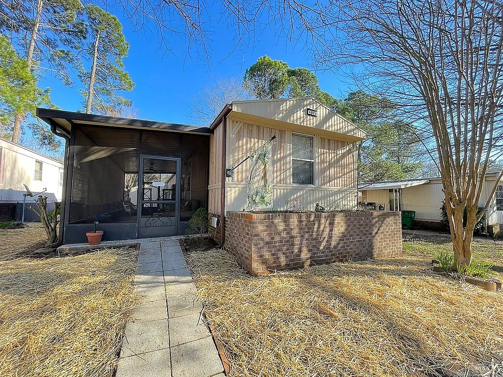 4822 Heiden Dr photo 1