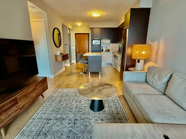 36 Park Lawn Rd #3902, Toronto, ON M8V 0E5