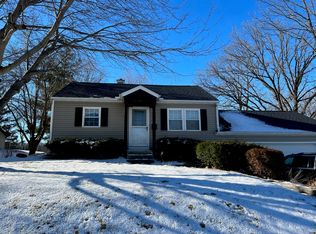 204 S Walnut St, Eureka, IL