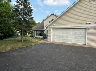 12108 Lake Ln, Lindstrom, MN 55045