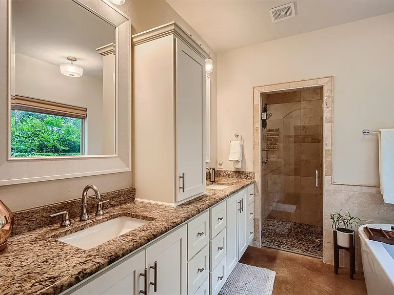 21825 Briarcliff Dr — Photo 14