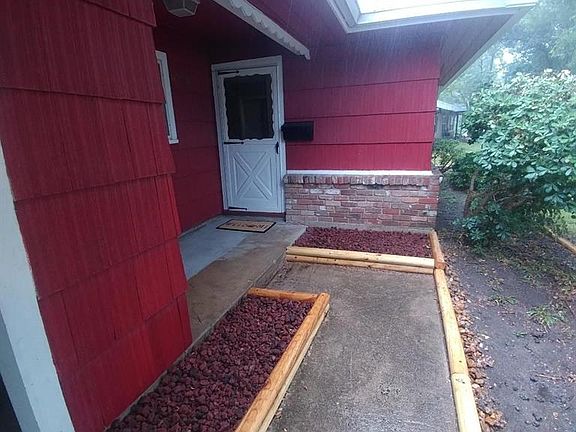 4th image of 6006 Carew St