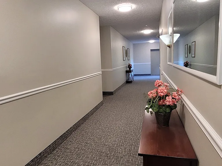 8710 Groffs Mill Dr #8710 — Photo 2