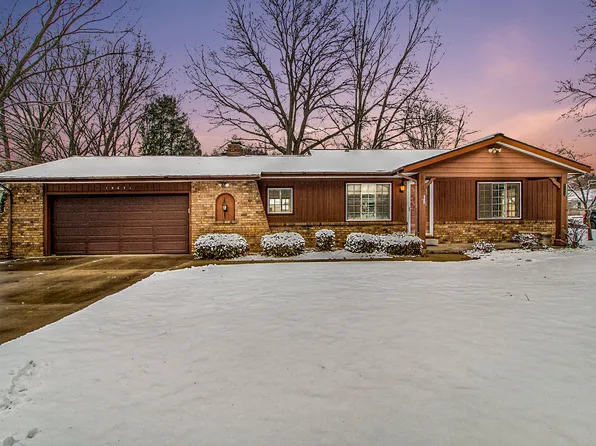 15631 Rannes St, Spring Lake, MI 49456