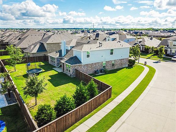 4th image of 4441 Hazeltine Hills Dr