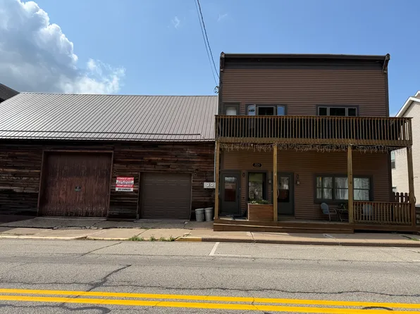 304 S Main St #2, Alma, WI 54610