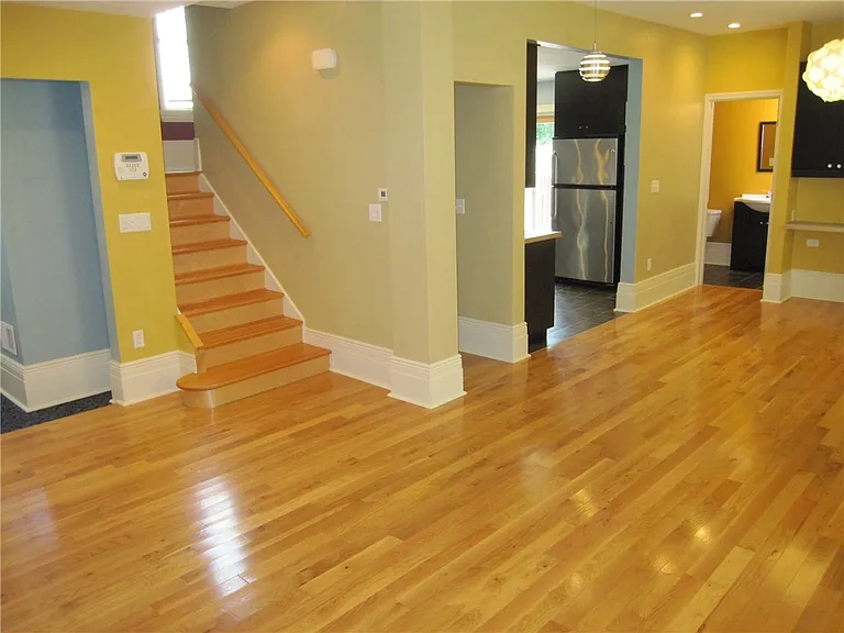 471 Oneida St — Photo 11
