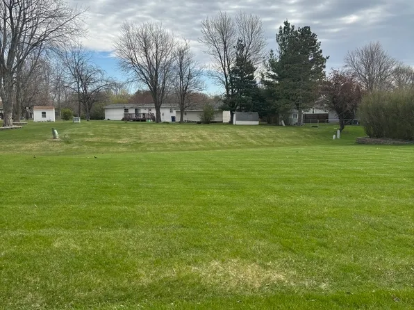 904 SW 8th Ave, Aledo, IL 61231