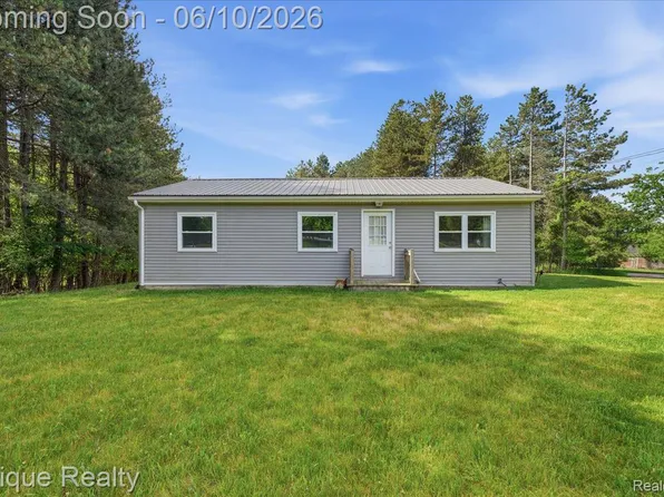 12272 E Mount Morris Rd, Davison, MI 48423