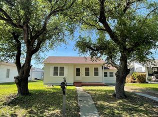 305 Tutt Ave, Taft, TX 78390