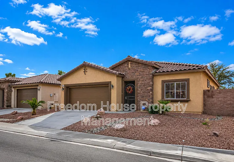 5465 Finestra St — Photo 3