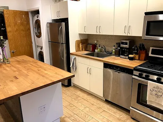 Rented by null | media 5