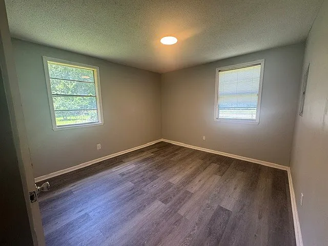 6367 New Jesup Hwy — Photo 6