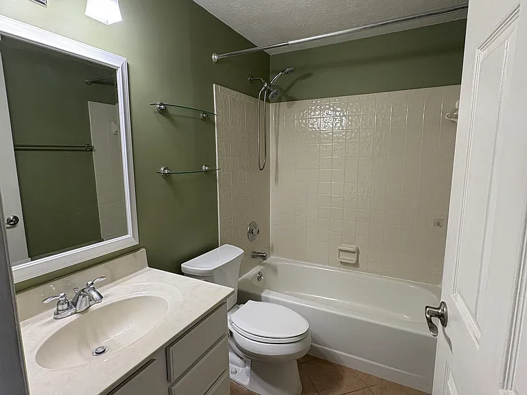 784 S Woodlyn Dr — Photo 9