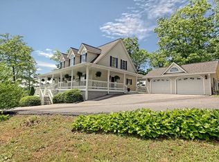 32 Drake Ridge Ln, Hayesville, NC 28904